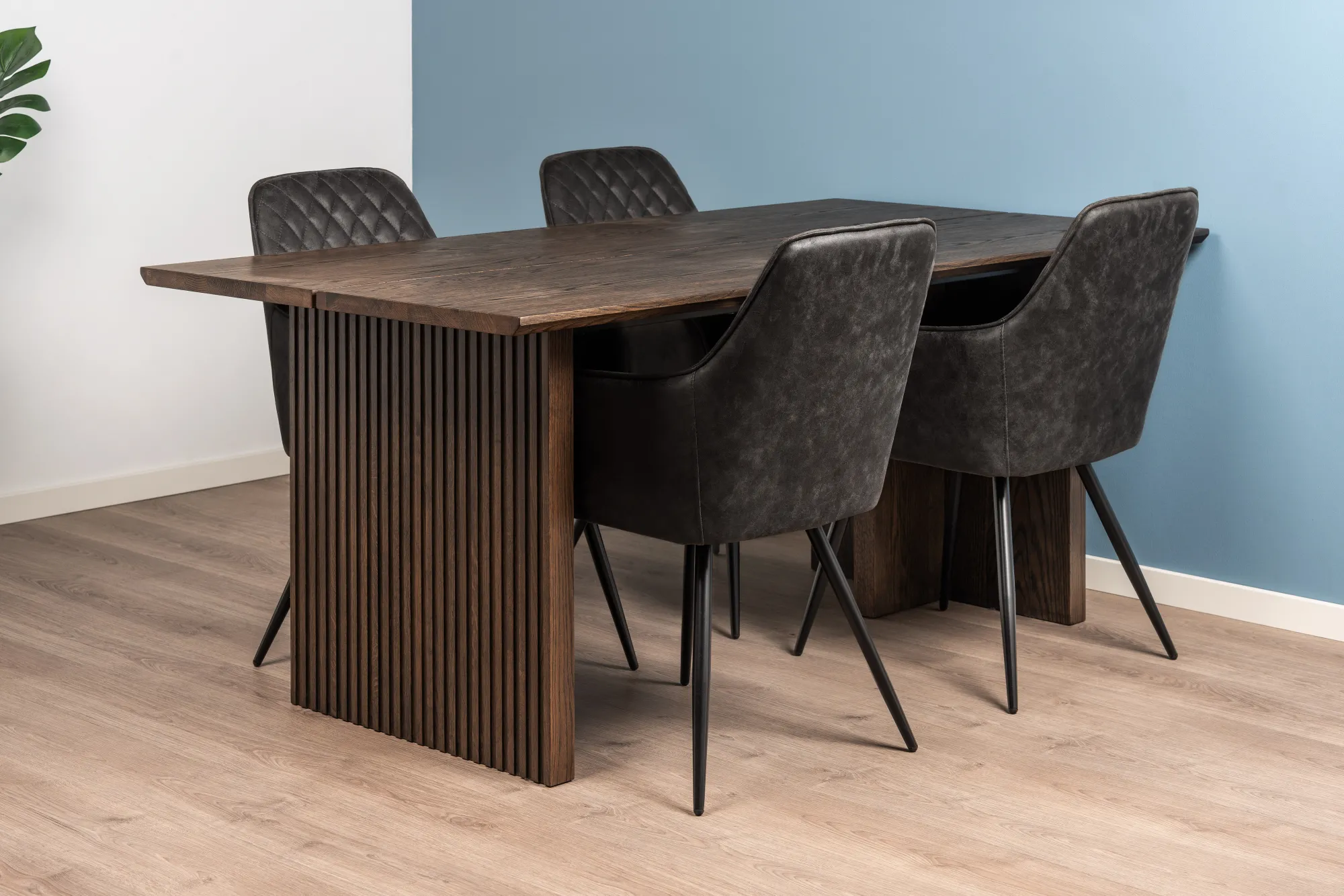 Homeville Hanne med drejefunktion suede sort