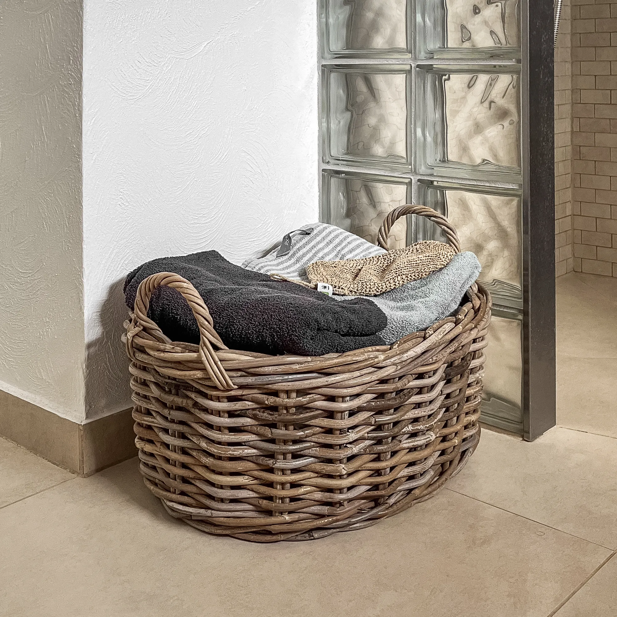 Homeville Kurv oval med håndtag 53x40x25cm