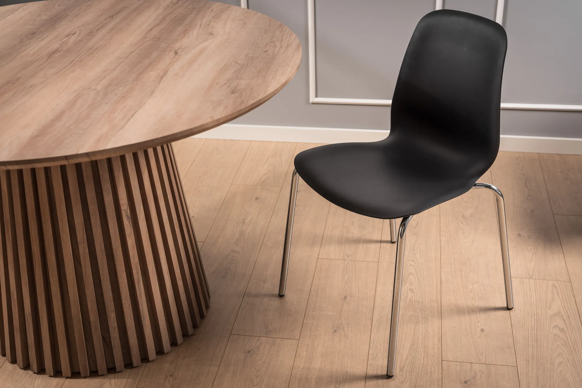Homeville Linea sort/krom