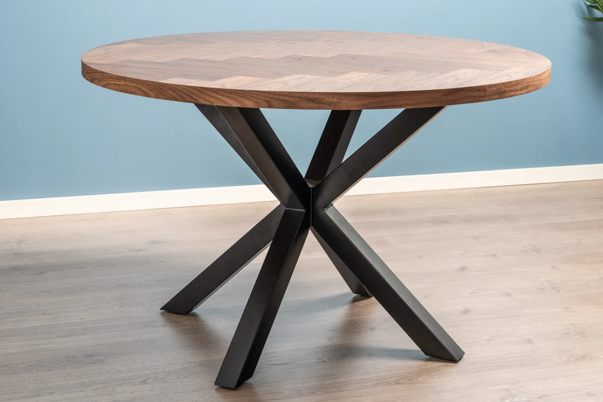 Homeville Portofino sildeben med stjernestel 120x120x75cm mørkebrun